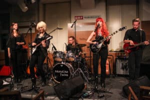 Radio Wien Clubkonzert Live on Stage with band