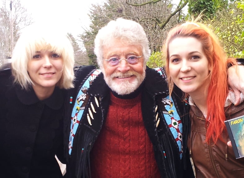 Faron_MLT_787 Faron and the MonaLisa Twins